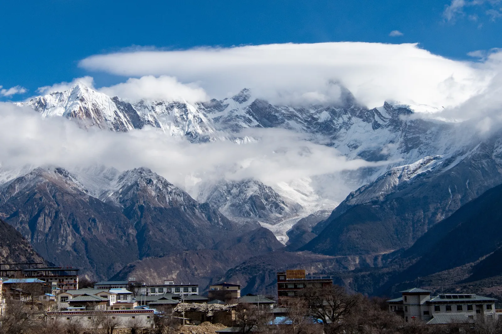 Namcha Barwa peak towering above the Yarlung Tsangpo gorge